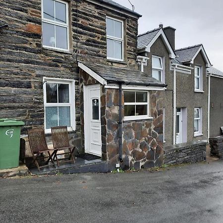 Snowdonia Rock Cottage - Cosy And Pet Friendly Пенриндеудрает Экстерьер фото