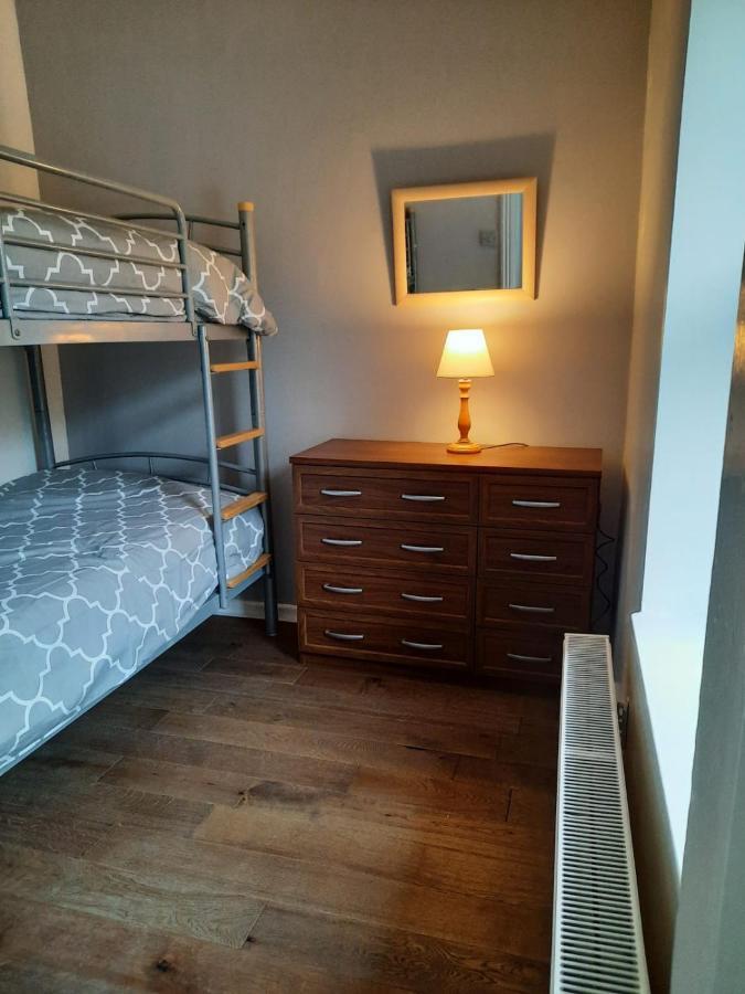 Snowdonia Rock Cottage - Cosy And Pet Friendly Пенриндеудрает Экстерьер фото